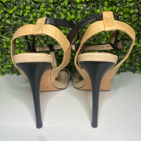 Barely used sandals heels - Picture 2 of 3